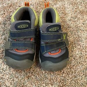Infant Keen ankle boot/sneaker